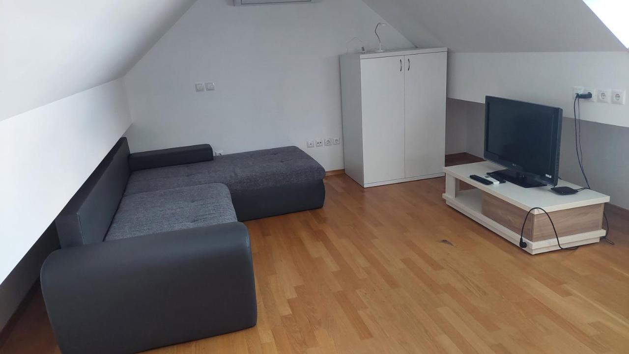 Apartamento Apartma Samo Kranj Exterior foto