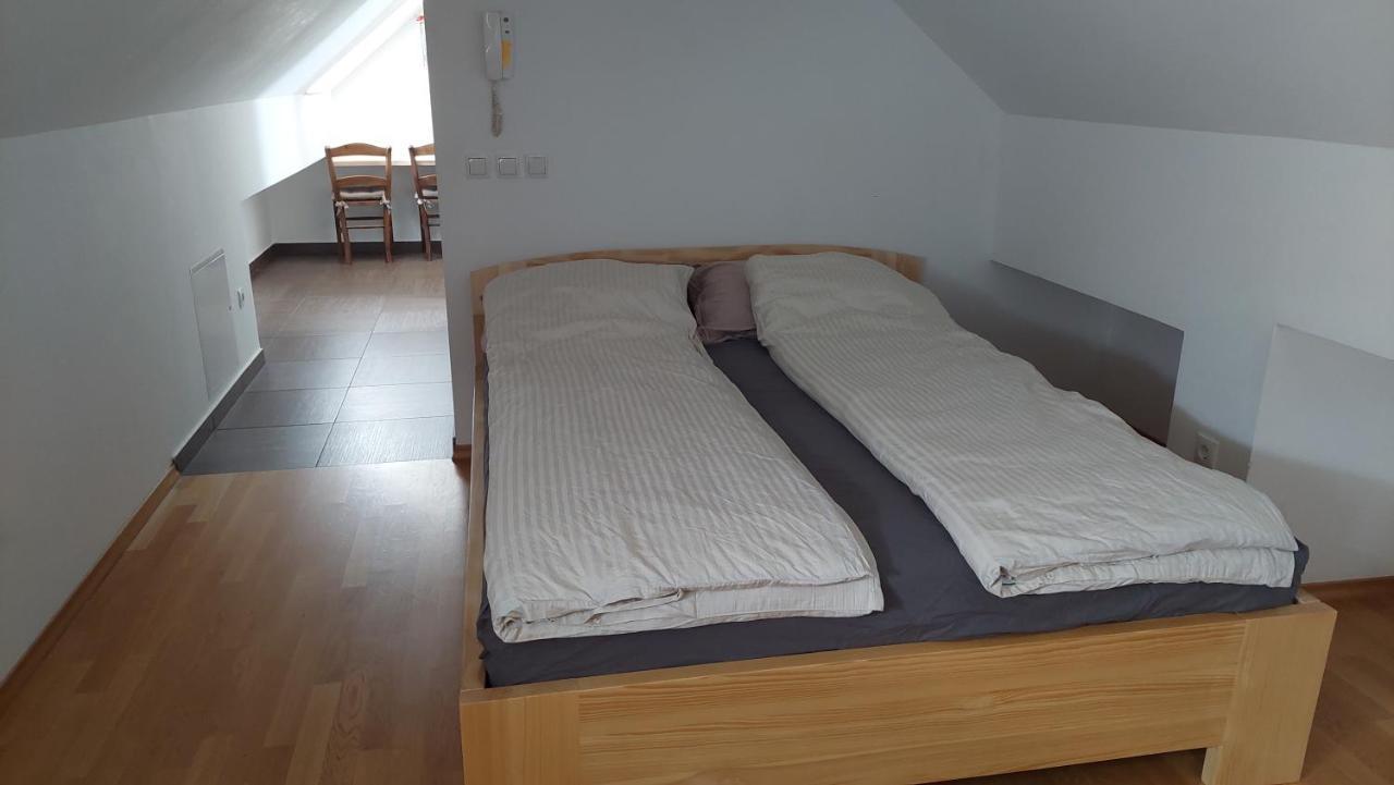 Apartamento Apartma Samo Kranj Exterior foto